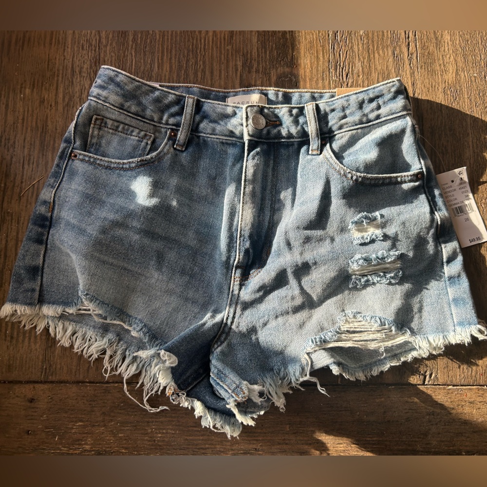 Pacsun high rise festival Jean shorts-Size 26” waist. NWT